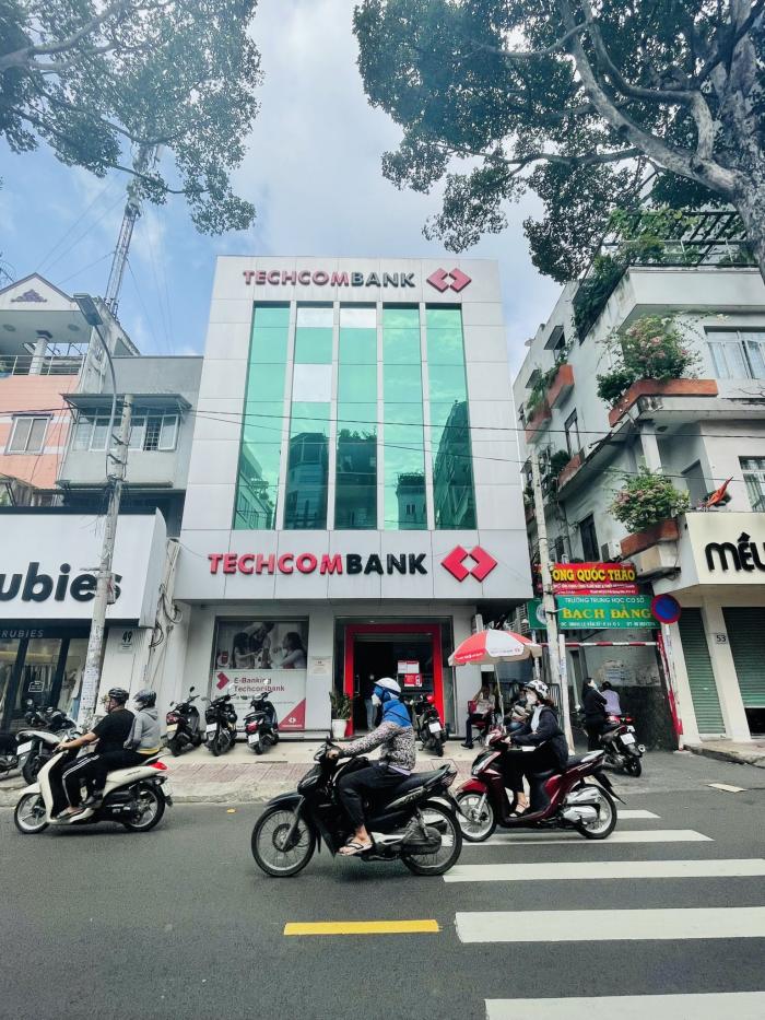 Nhà nguyên căn mặt tiền đường Trần Quang Diệu quận 3