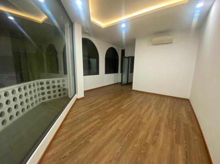 Cho thuê nhà 2 mặt tiền đường Nguyễn Trọng Tuyển