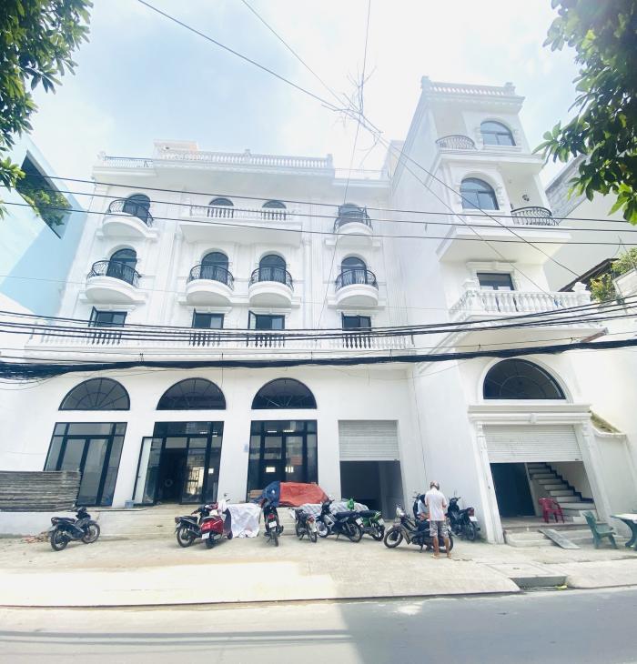Cho thuê tòa nhà đường Nguyễn Cửu Đàm