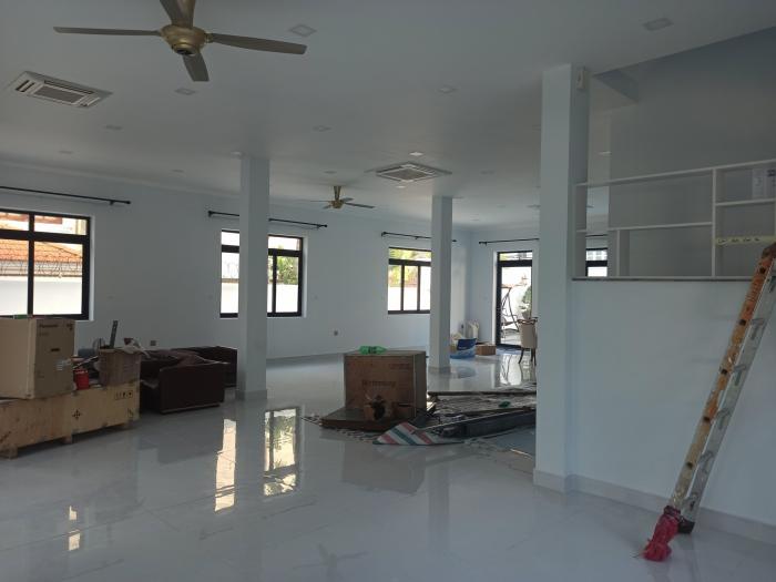 Cho thuê villa 2 mặt tiền mới xây hiện đại cao cấp khu Compoud quận 2