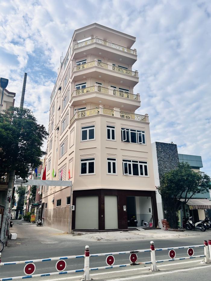 Cho thuê tòa nhà góc 2 mặt tiền đường Nguyễn Văn Lượng