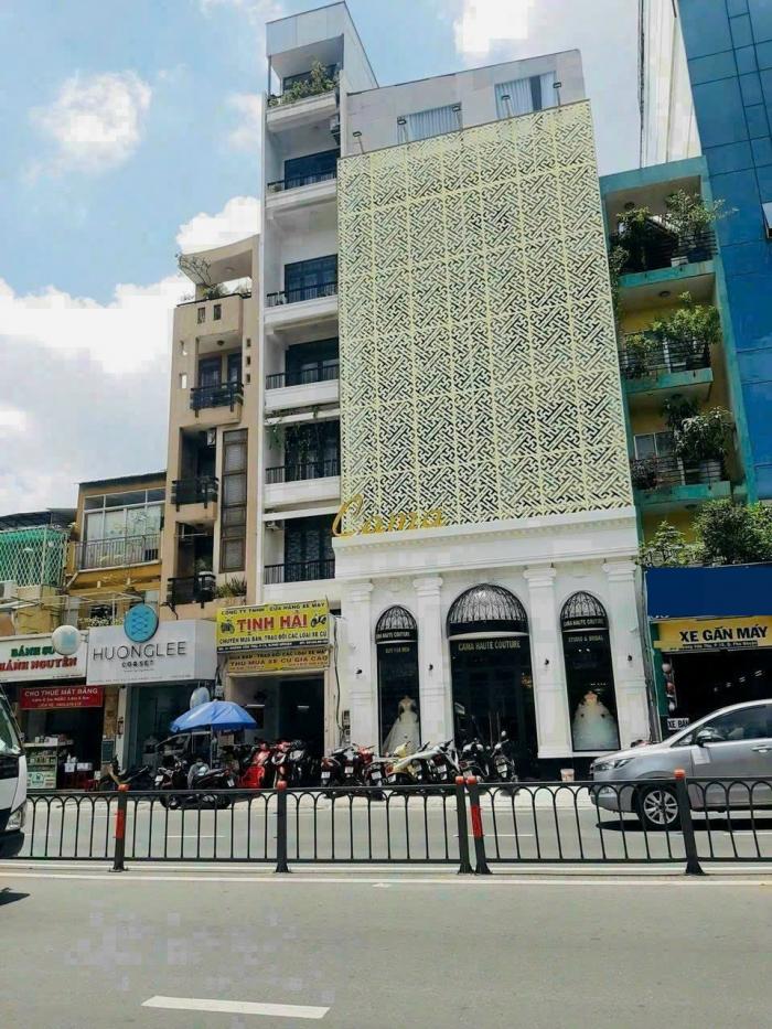 Bán nhà mặt tiền đường Hoàng Văn Thụ quận Phú Nhuận