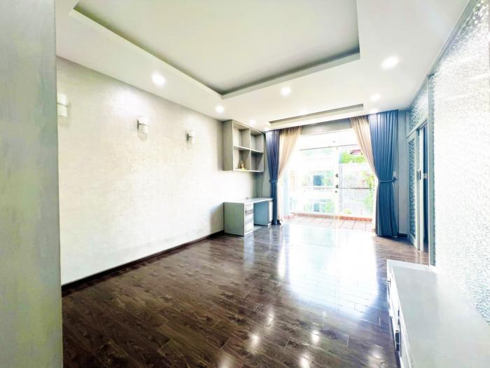 Cho thuê nhà góc 2 mặt tiền đường Lê Lâm quận Tân Phú