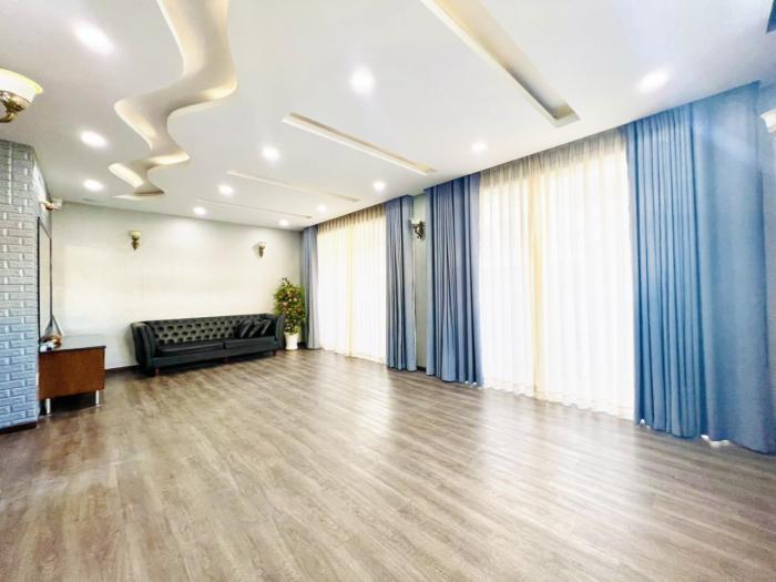 Cho thuê nhà góc 2 mặt tiền đường Lê Lâm quận Tân Phú