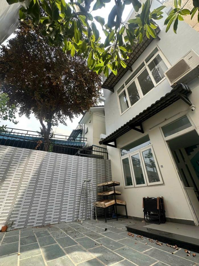 Cho thuê biệt thự mặt tiền đường 47 Thảo Điền quận 2