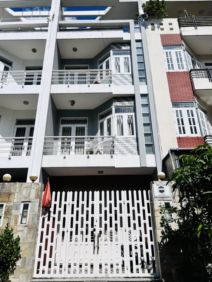 Bán nhà đường Đồng Nai quận Tân Bình