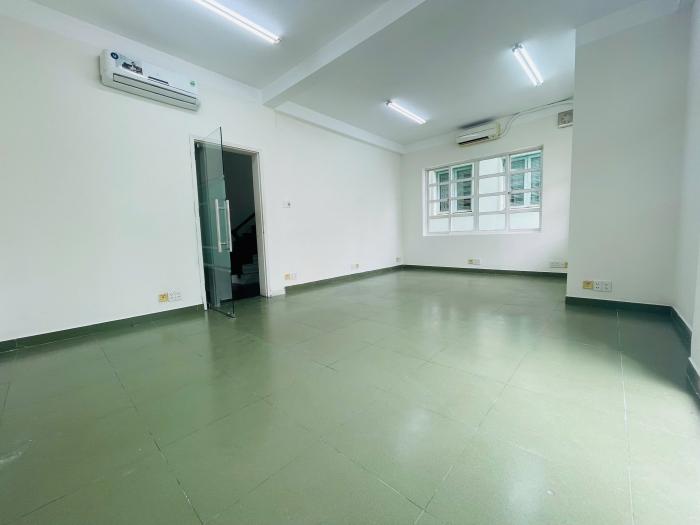 Cho thuê nhà mặt tiền đường Hoa Lan quận Phú Nhuận