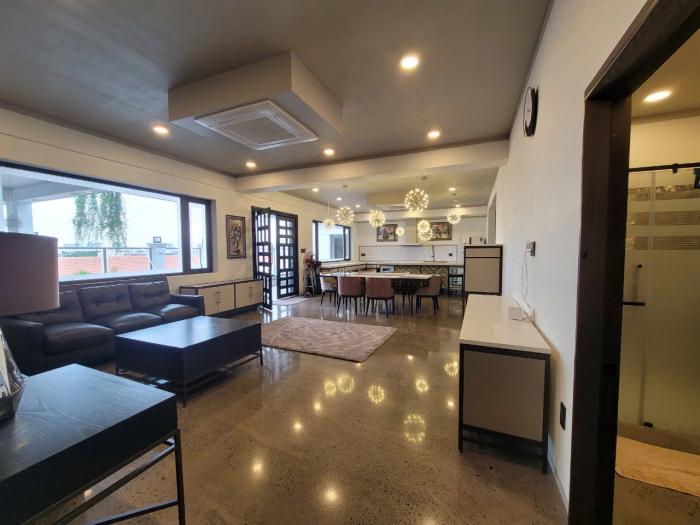 Cho thuê tòa nhà đường Nguyễn Văn Hưởng