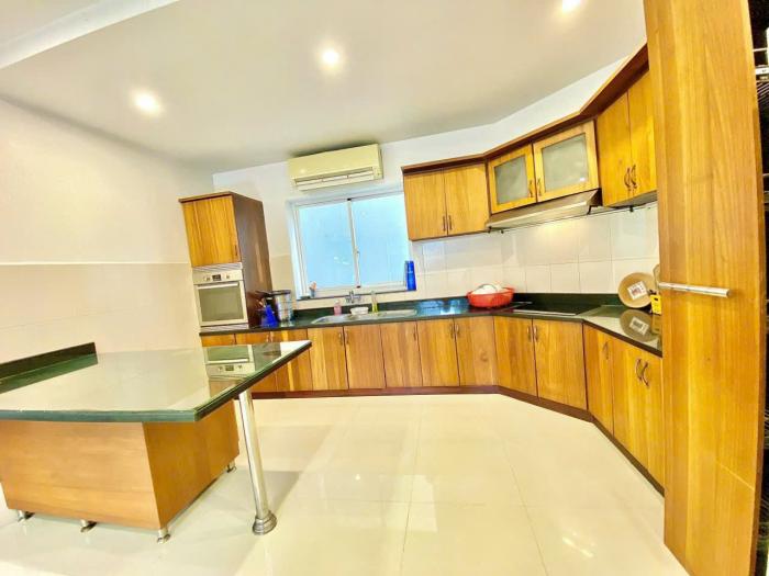 Cho thuê biệt thự đường Nguyễn Văn Hưởng quận 2
