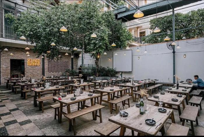 Cho thuê biệt thự sân vườn đường Nguyễn Thành Ý quận 1