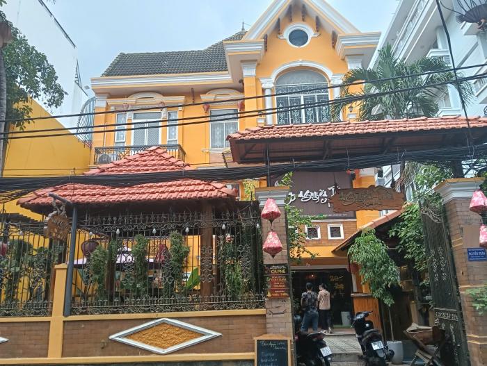 Cho thuê nhà góc 3 mặt tiền đường Lam Sơn