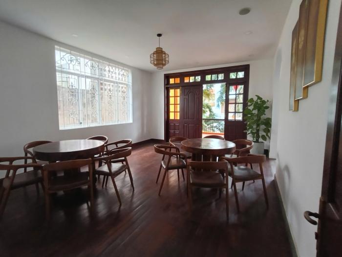 Cho thuê nhà góc 3 mặt tiền đường Lam Sơn