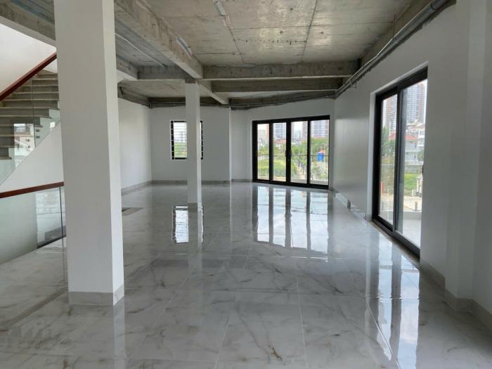 Cho thuê nhà mặt tiền đường Lê Hữu Kiều Quận 2