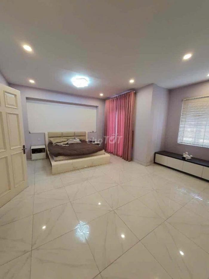 Cho thuê nhà đường Lê Trọng Tấn