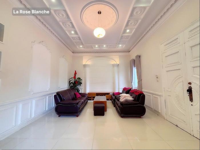 Cho thuê nhà mặt tiền đường số 11 P. Thảo Điền