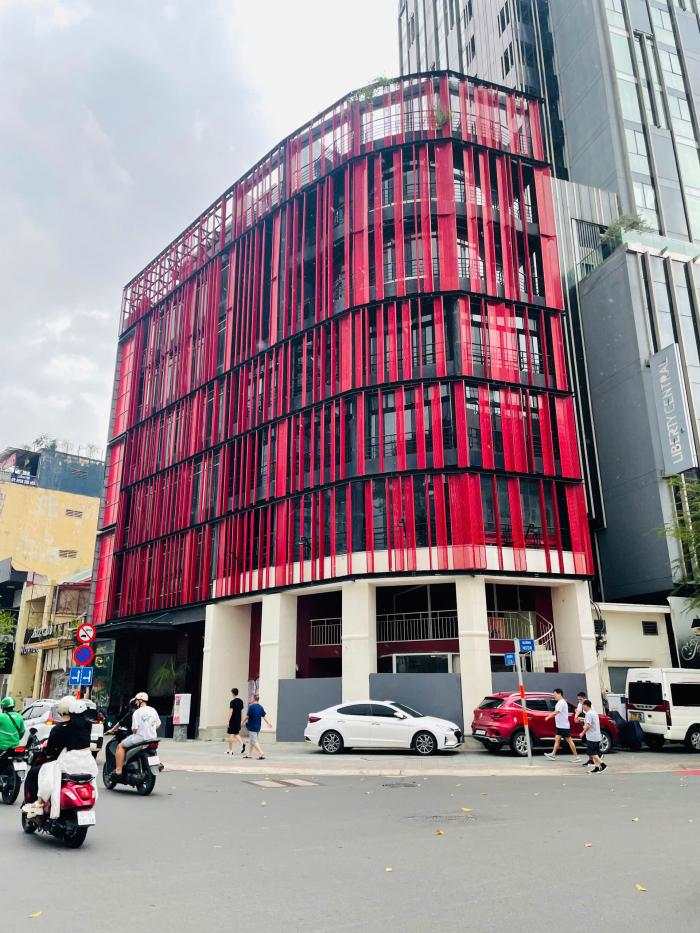 Cho thuê nhà góc 2 MT 28 - 28A Lê Lợi và Pasteur