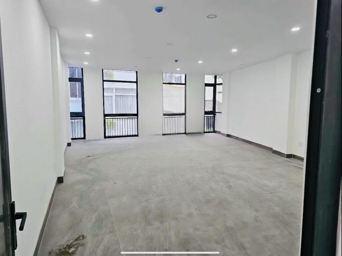 Cho thuê tòa nhà đường Nguyễn Phi Khanh