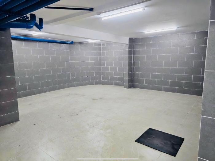 Cho thuê tòa nhà đường Nguyễn Phi Khanh