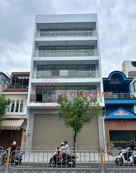 Tòa nhà cho thuê mặt tiền đường Nguyễn Sơn Quận Tân Phú