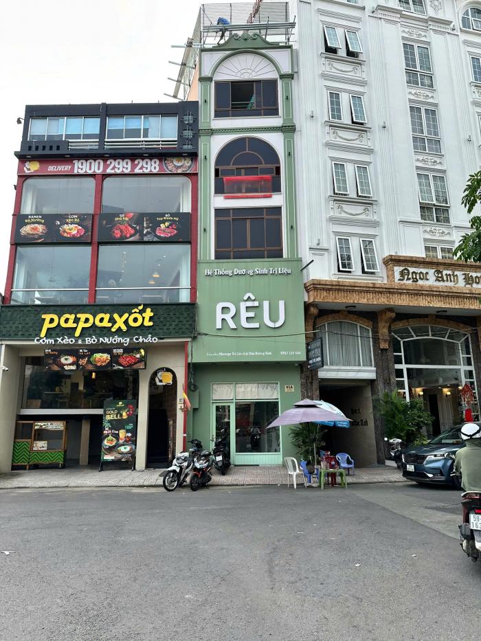 Cho thuê nhà mặt tiền đường Hoa Hồng quận Phú Nhuận