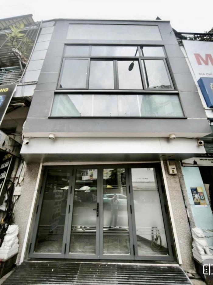 Cho thuê nhà 2 mặt tiền trước sau đường Bạch Đằng quận Tân Bình