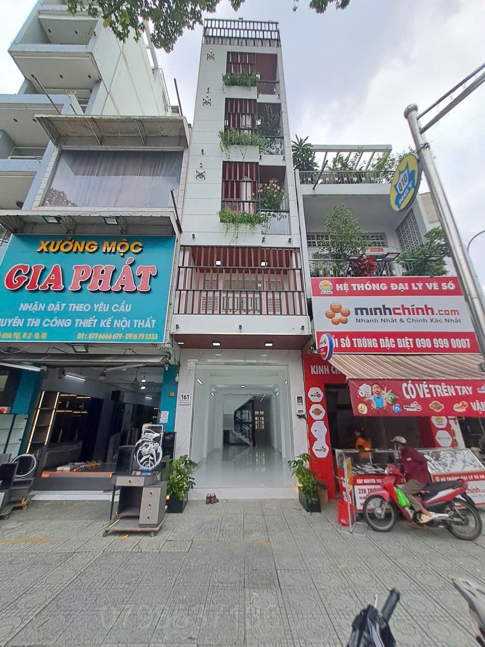 Cho thuê nhà 2 mặt tiền trước sau đường Ngô Gia Tự Quận 10