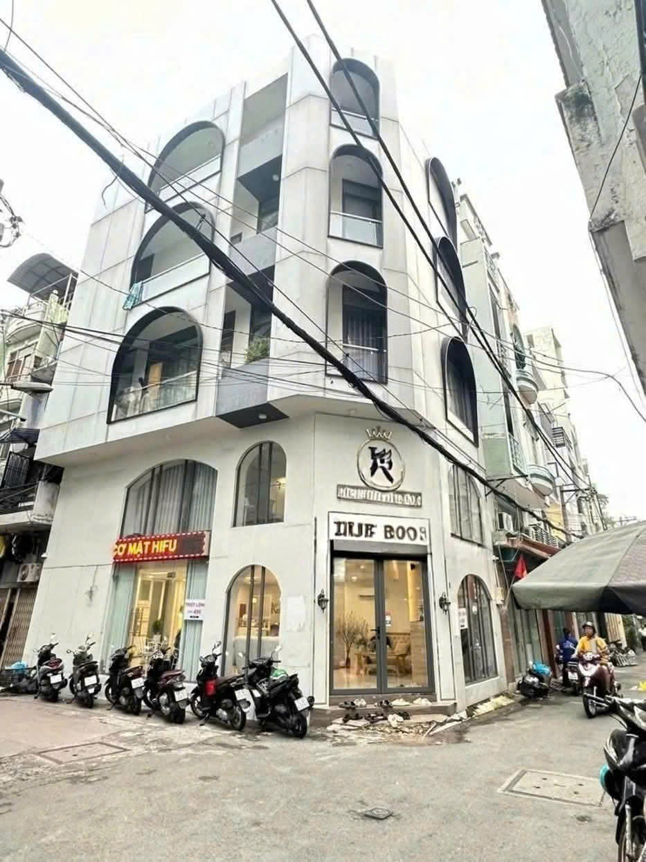 Cho thuê nhà căn góc đường Lê Văn Sỹ quận Phú Nhuận