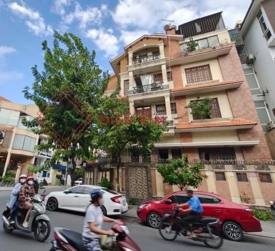 Cho thuê nhà chính chủ mặt tiền đường Cù Lao quận Phú Nhuận