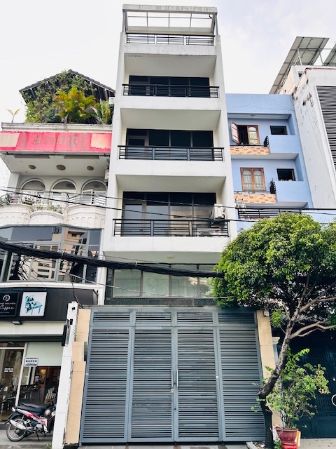 Cho thuê nhà chính chủ quận Tân Bình, nhà nguyên căn mặt tiền đường A4