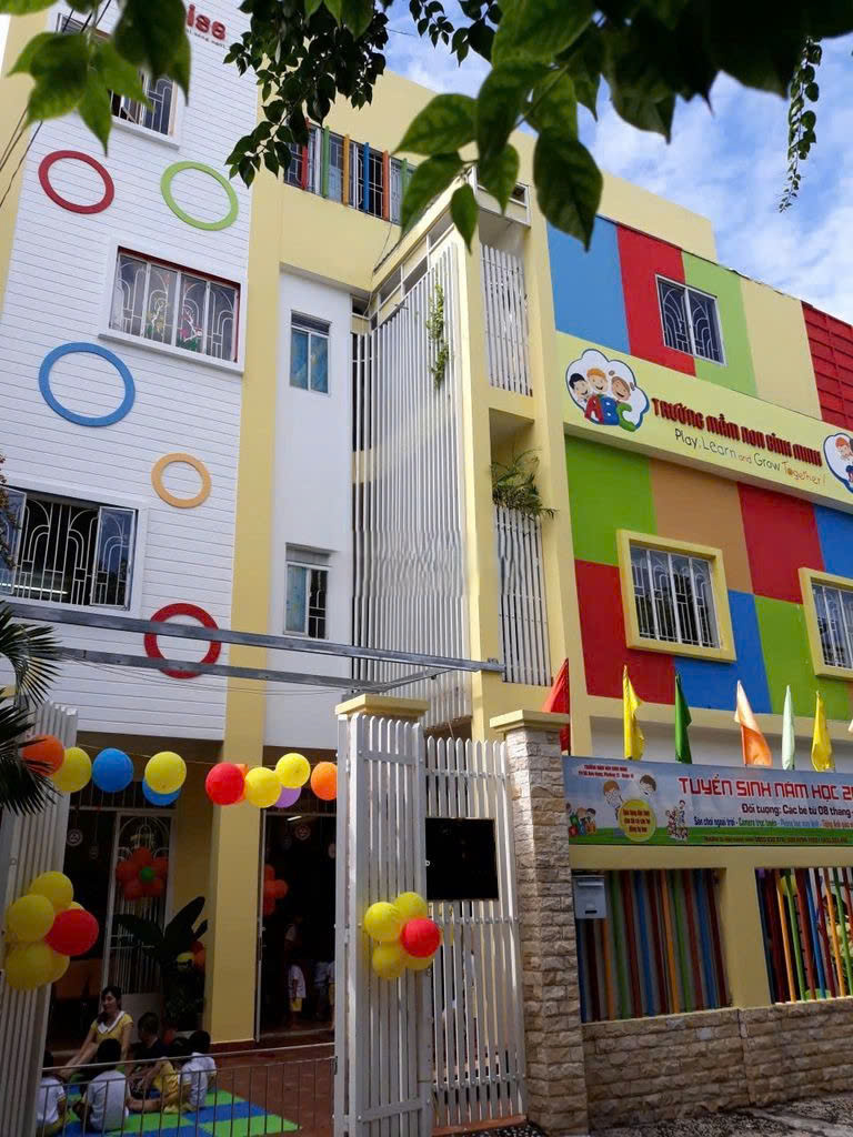 Cho thuê nhà đường Hòa Hưng Quận 10