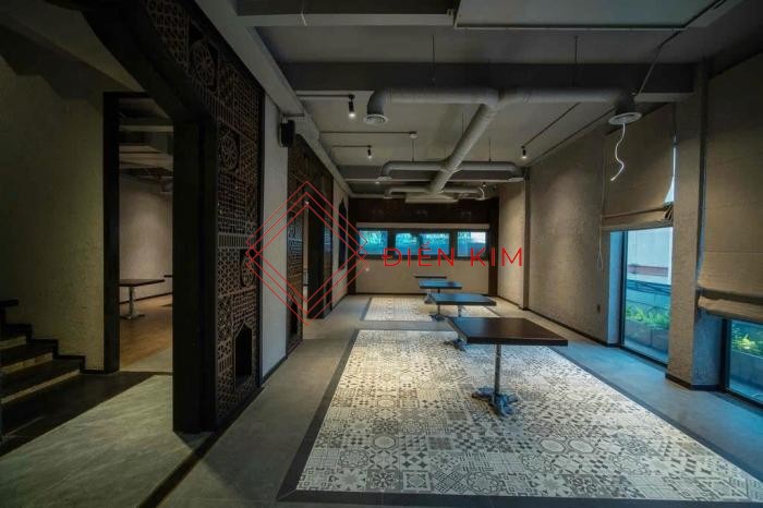 Cho thuê nhà đường Phan Xích Long, nhà hẻm lớn quận Bình Thạnh