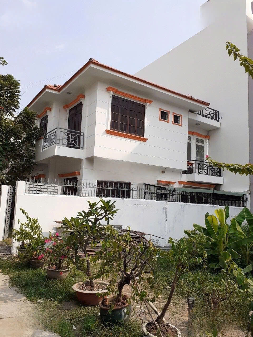 Cho thuê nhà đường số 95 P. Thảo Điền Quận 2