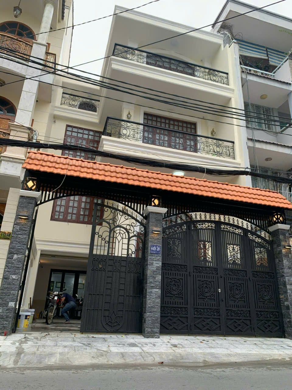 Cho thuê nhà đường Sư Vạn Hạnh Quận 10