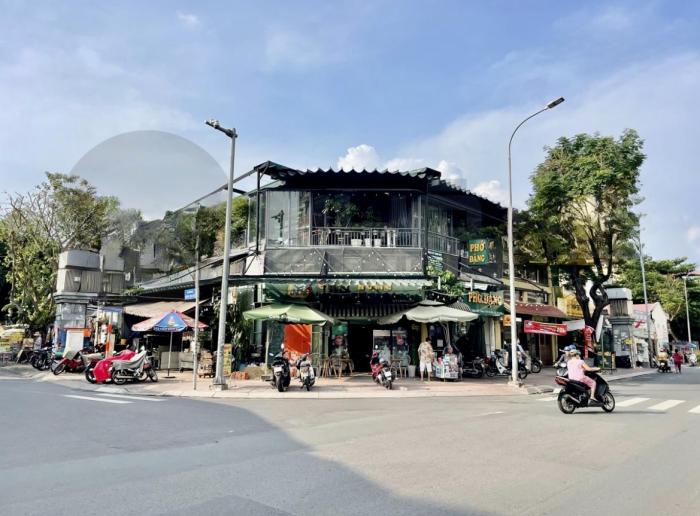 Cho thuê nhà góc 2 mặt tiền đường Trần Quốc Toản - Huỳnh Tịnh Của quận 3