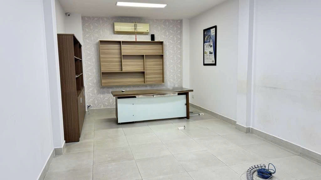 Cho thuê nhà hẻm lớn đường Võ Thị Sáu Quận 3