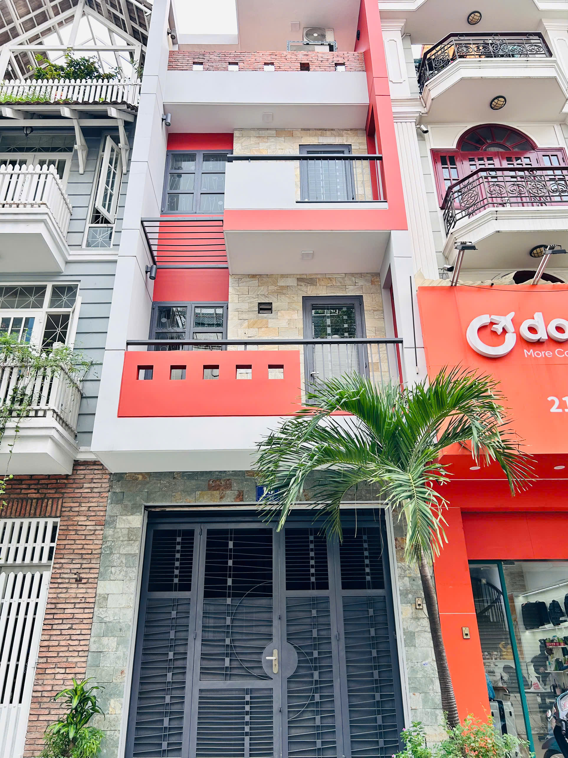 Cho thuê nhà mặt tiền 19 Hoa Hồng quận Phú Nhuận