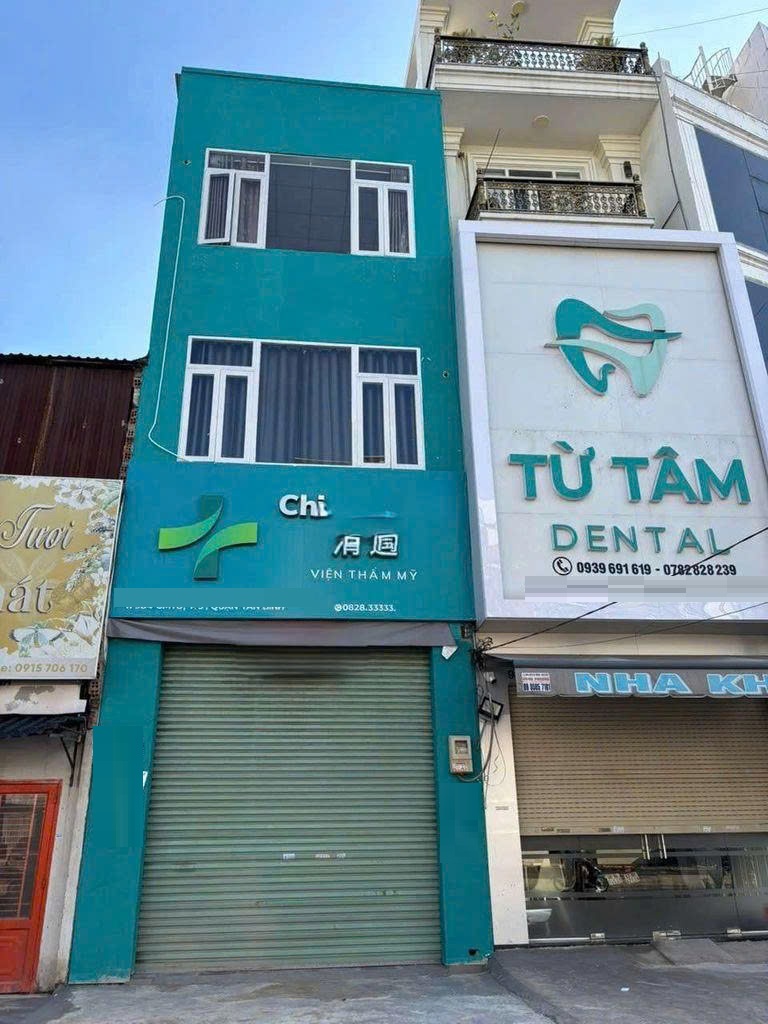 Cho thuê nhà mặt tiền đường Cách Mạng Tháng 8 quận 10