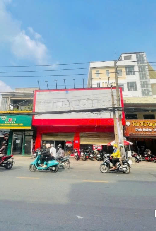 Cho thuê nhà mặt tiền đường Cách Mạng Tháng 8 Quận 3