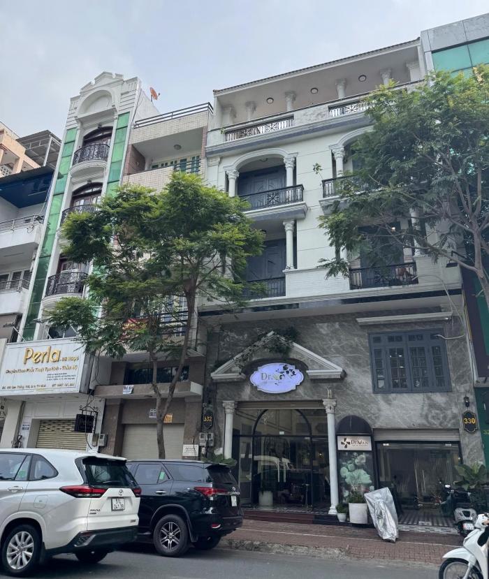 Cho thuê nhà mặt tiền đường Cao Thắng quận 10