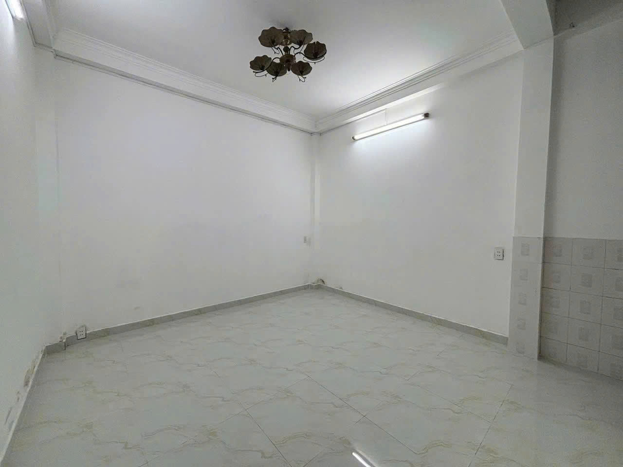 Cho thuê nhà mặt tiền đường Chu Văn An Bình Thạnh