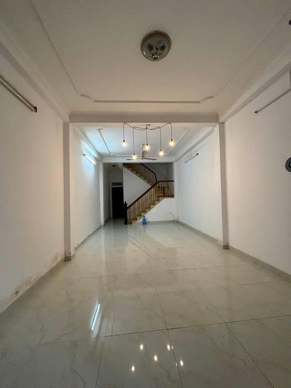 Cho thuê nhà mặt tiền đường Chu Văn An Bình Thạnh