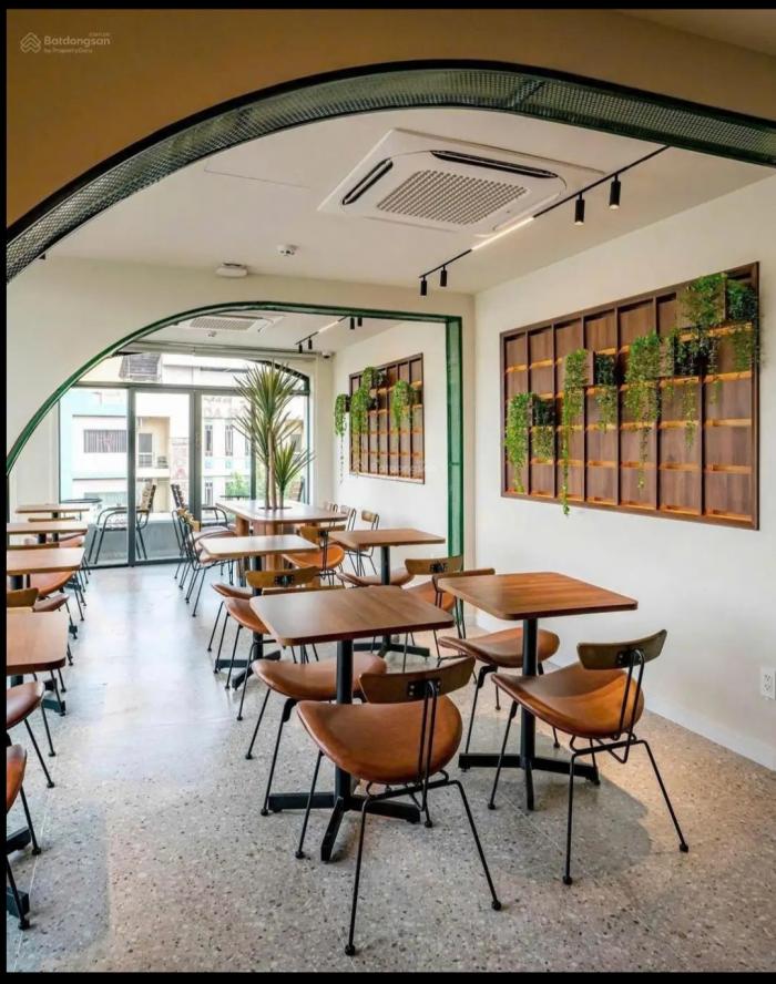 Cho thuê nhà mặt tiền đường Cộng Hòa quận Tân Bình