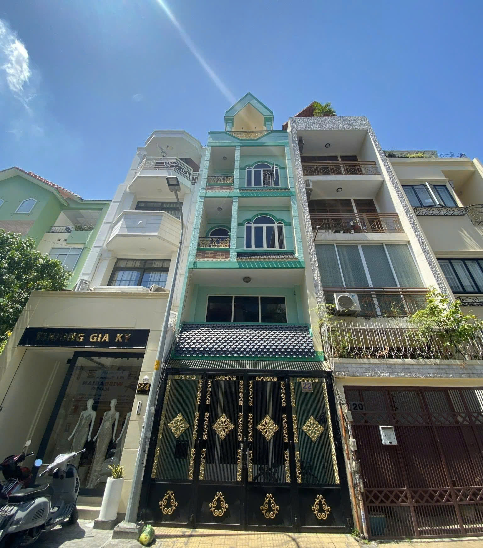 Cho thuê nhà mặt tiền đường Đặng Dung Quận 1