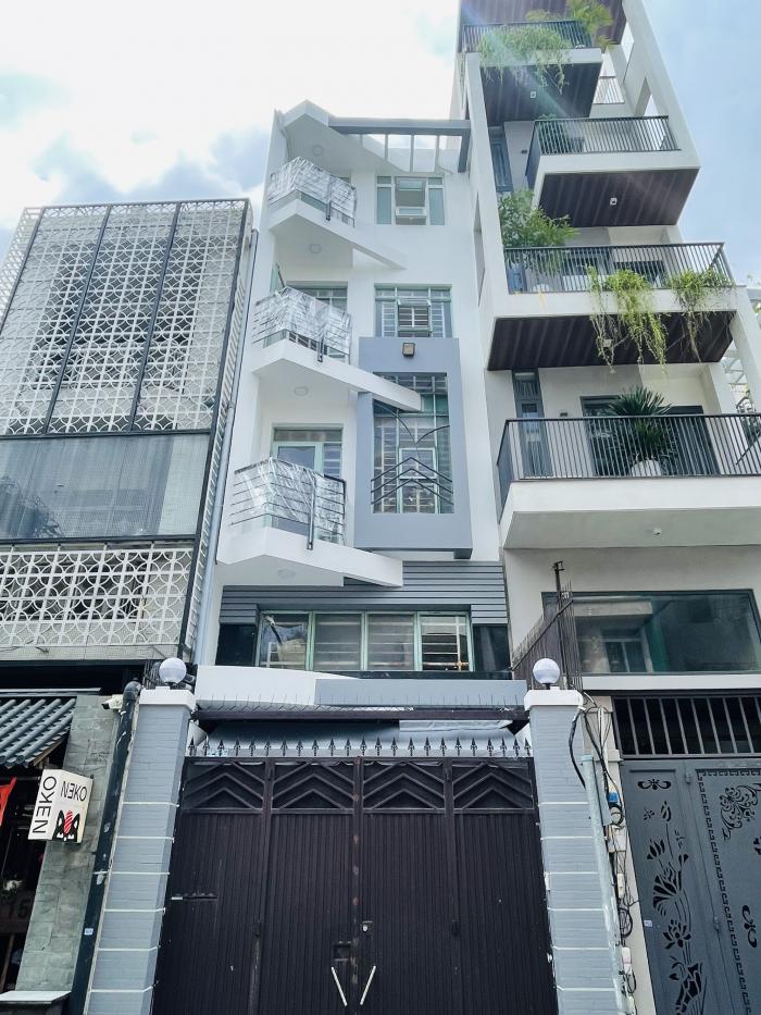 Cho thuê nhà mặt tiền đường Đinh Công Tráng quận 1