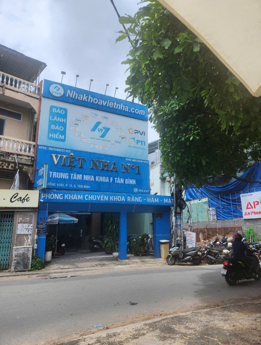 Cho thuê nhà mặt tiền đường Đồng Xoài quận Tân Bình