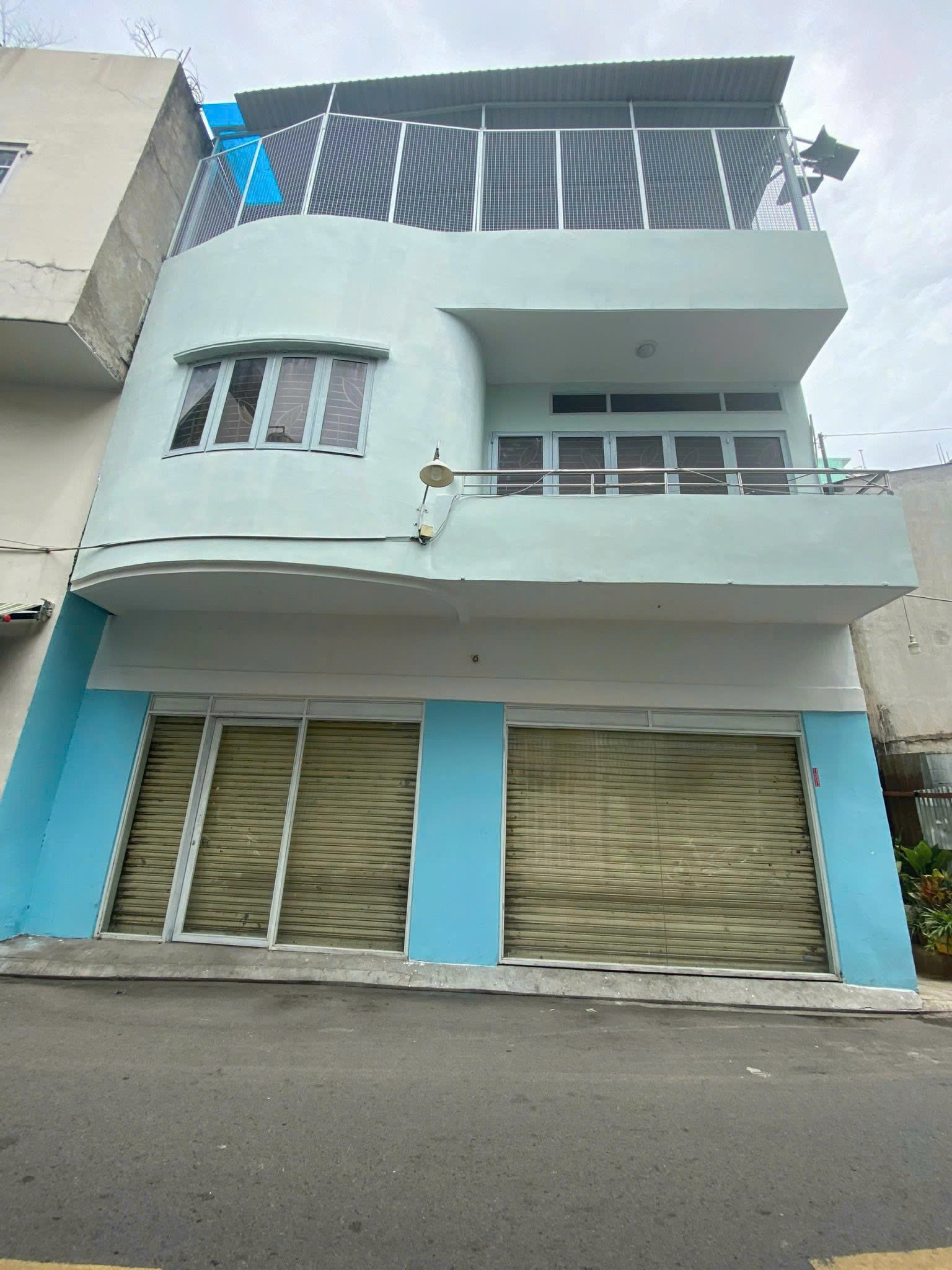 Cho thuê nhà mặt tiền đường Hoa Đào quận Phú Nhuận