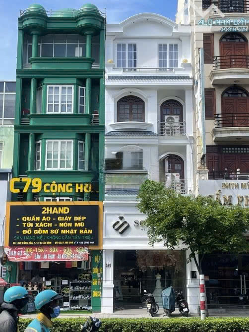 Cho thuê nhà mặt tiền đường Hoàng Văn Thụ quận Tân Bình