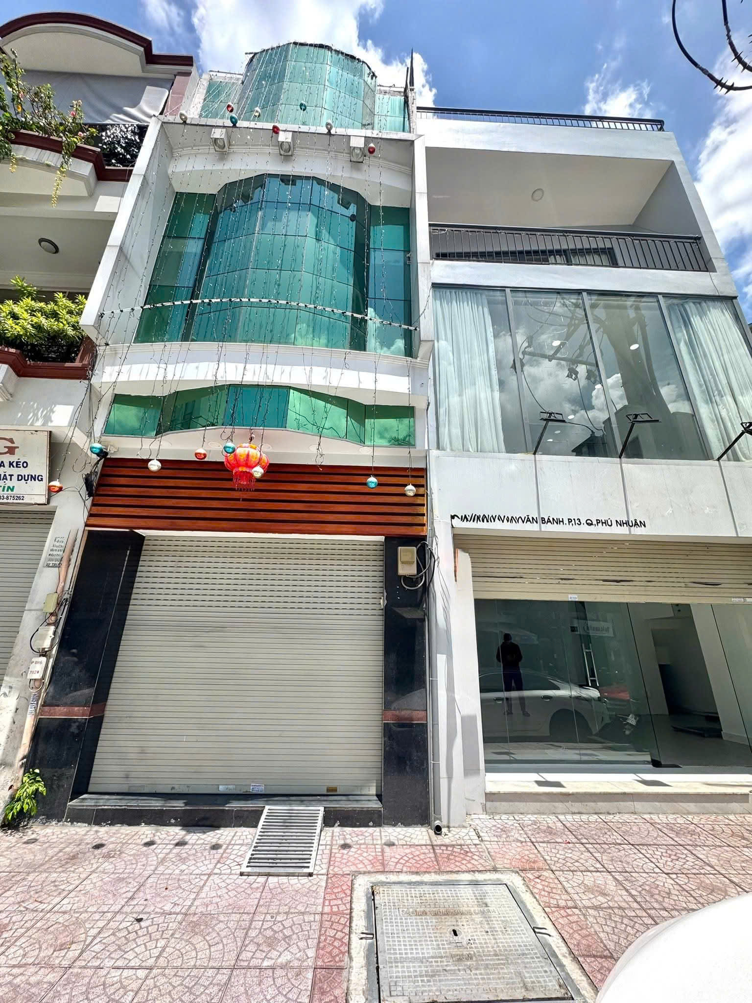 Cho thuê nhà mặt tiền đường Huỳnh Văn Bánh quận Phú Nhuận ngay trung tâm