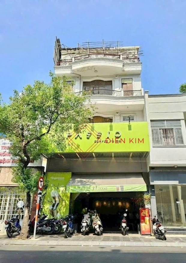 Cho thuê nhà mặt tiền đường Huỳnh Văn Bánh quận Phú Nhuận