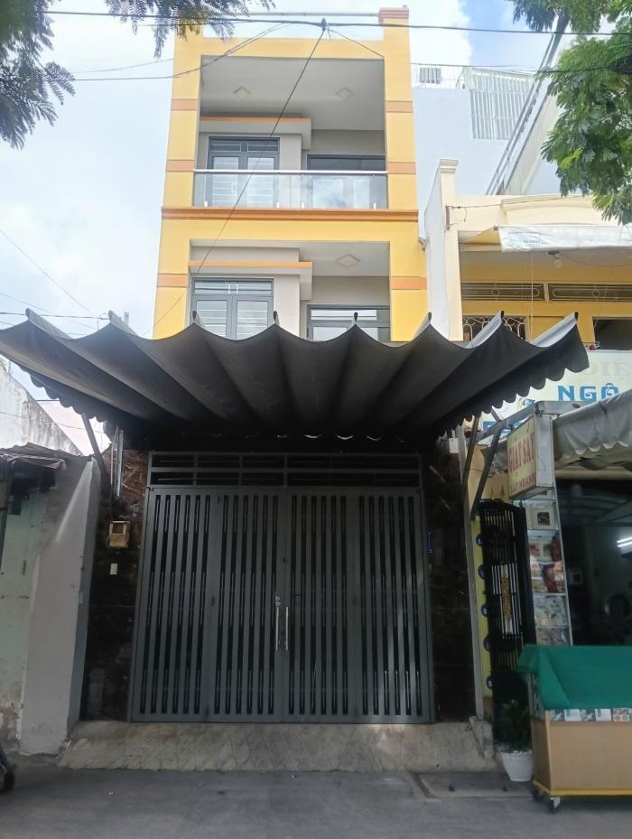 Cho thuê nhà mặt tiền đường Kênh Tân Hóa quận Tân Phú